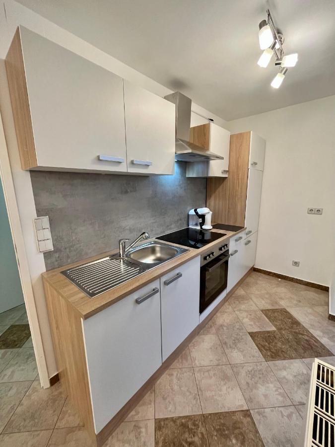 Traum Apartment Mit Pool+Balkon Wina Bagian luar foto